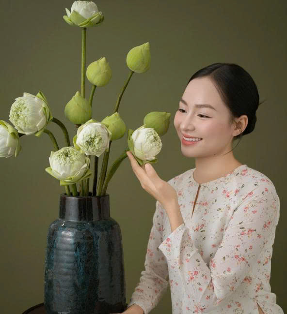 Út Về Vườn
